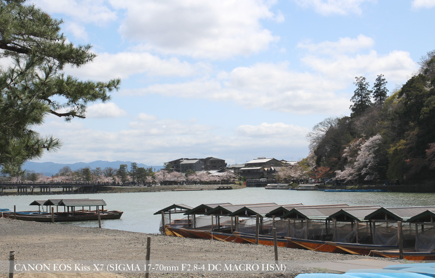 京都嵐山の屋形船