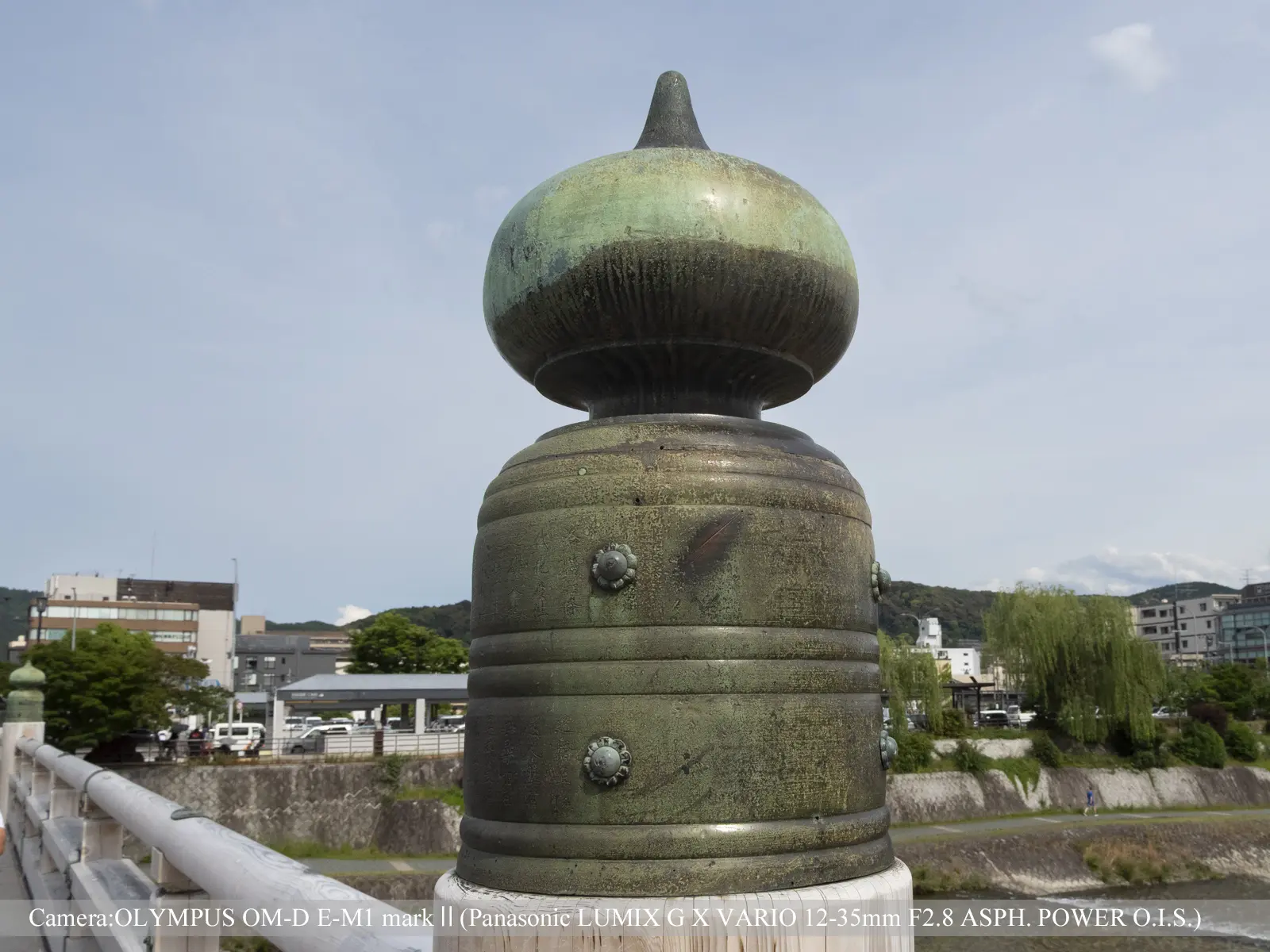 鴨川河川敷（三条大橋の刀傷）