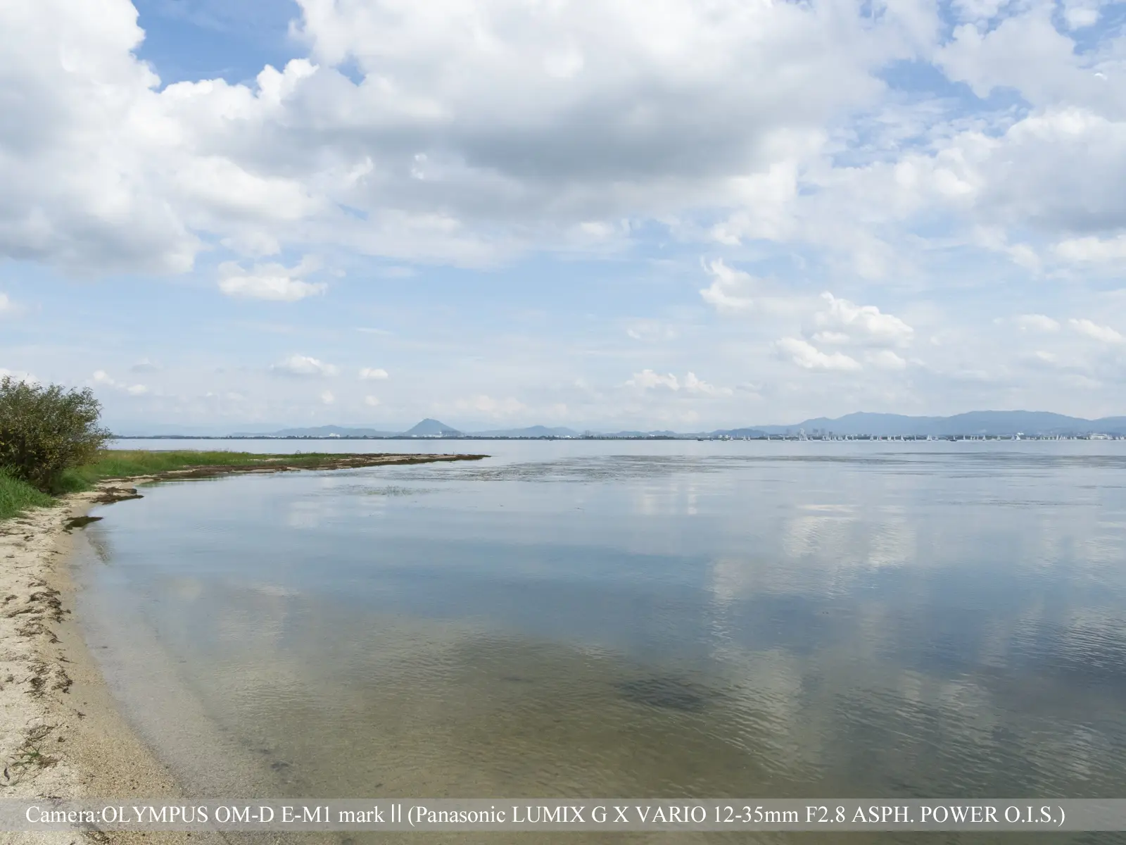 坂本城址公園から琵琶湖を望む