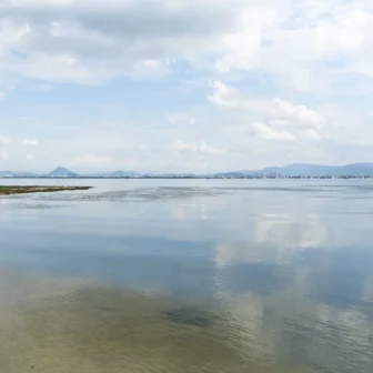 坂本城址公園から琵琶湖を望む