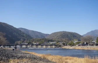 嵐山（渡月橋を望む）